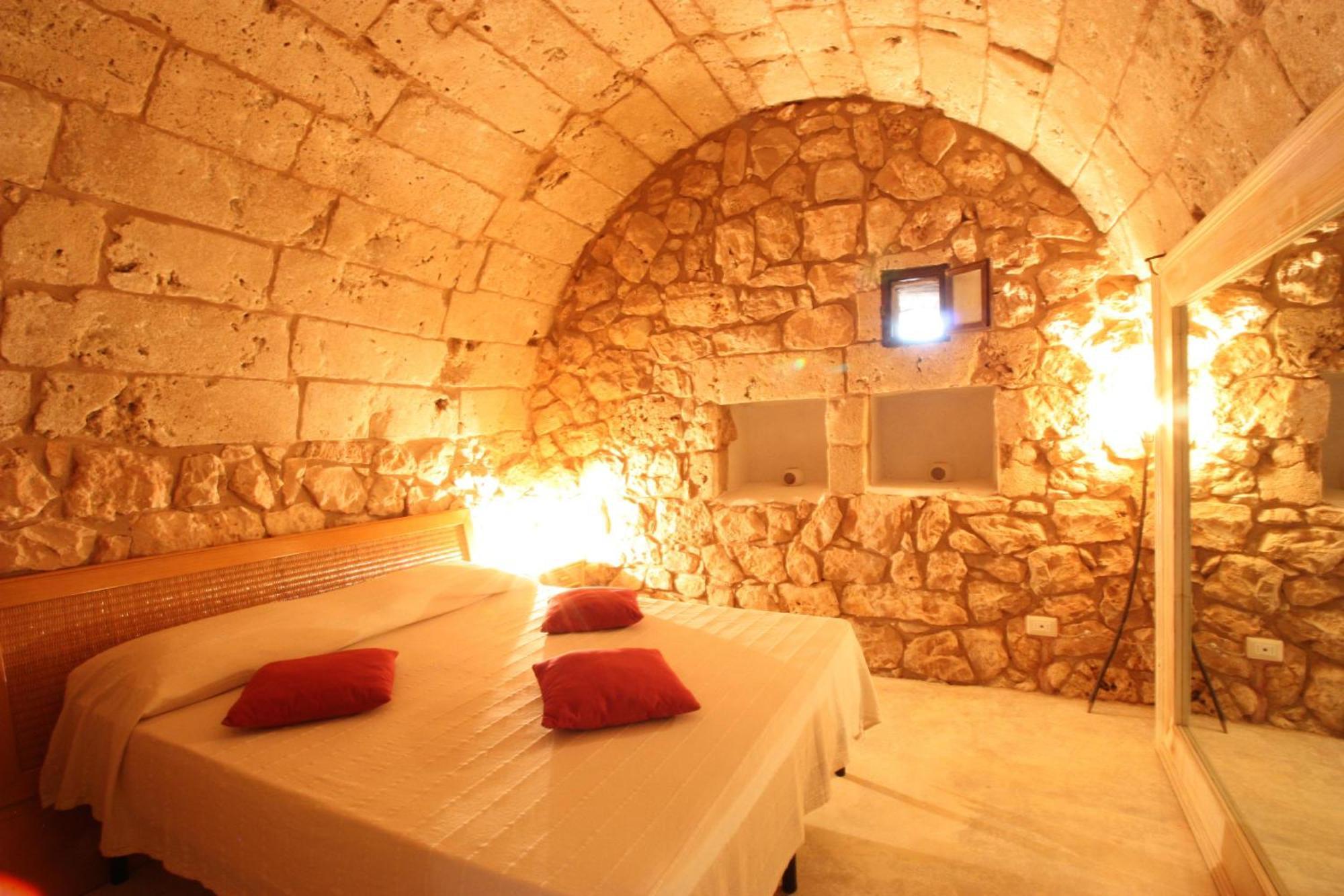 Апартаменты Trullo Macchie Марина-ди-Манкаверса Экстерьер фото